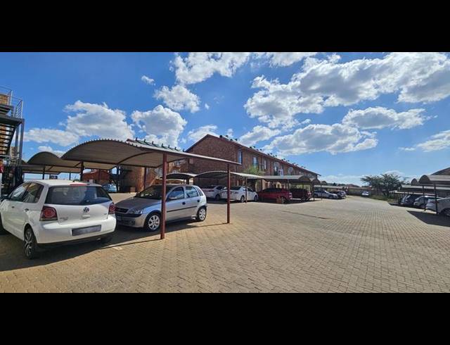 2 BEDROOM APARTMENT FOR SALE IN LOTUS GARDENS